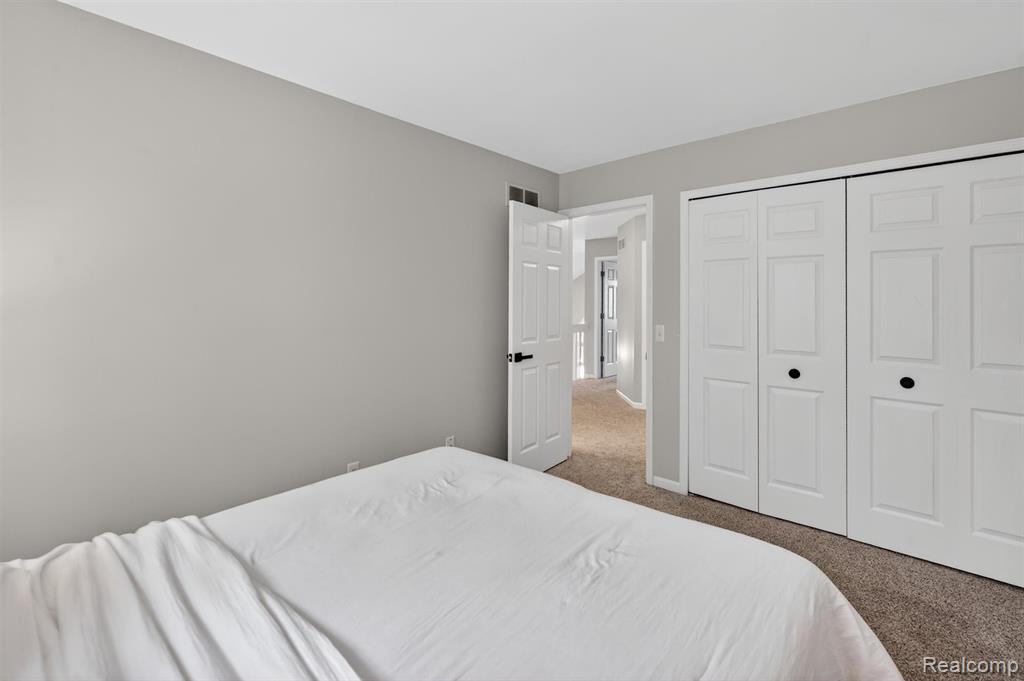 7359 Colchester Lane, West Bloomfield, MI — Photo 27