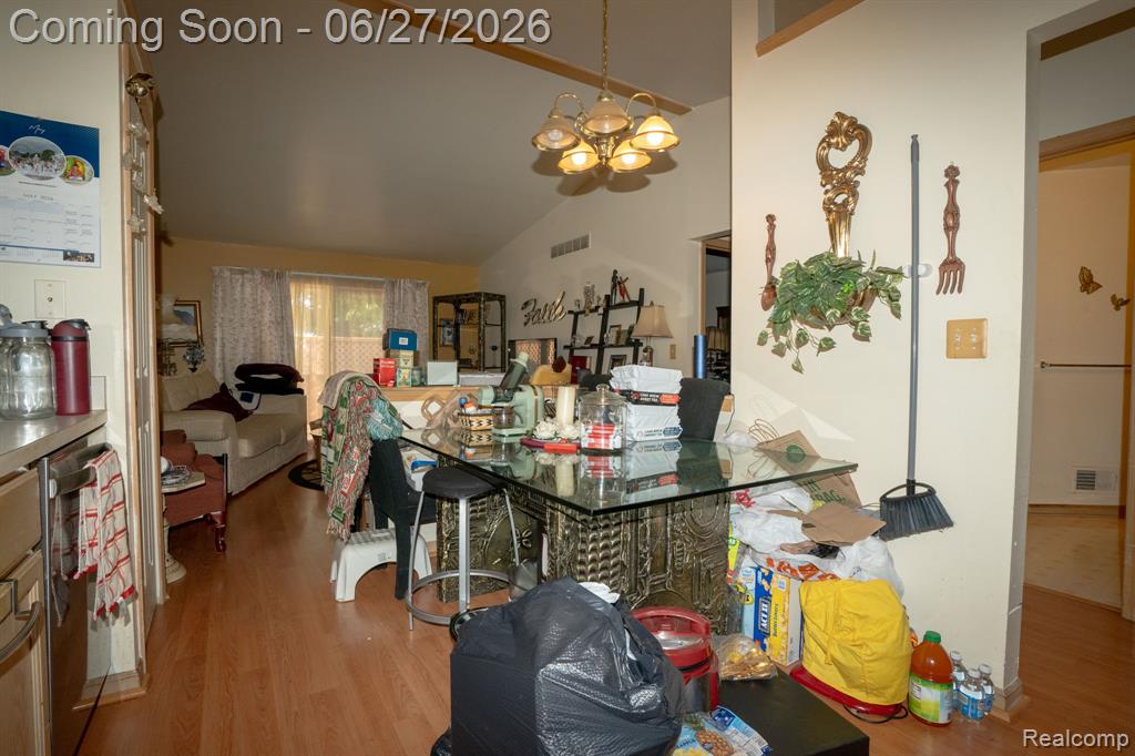 4044 Heatherwood Court, Warren, MI 48092 — Photo 6