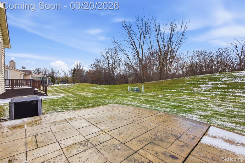 42925 N Hampton Drive, Sterling Heights, MI 48314 — Photo 37