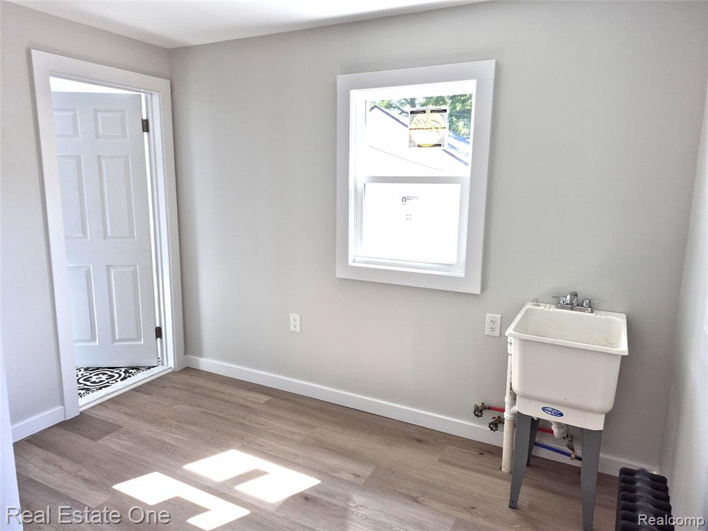 13105 Oakdale Street, Southgate, MI 48195 — Photo 11