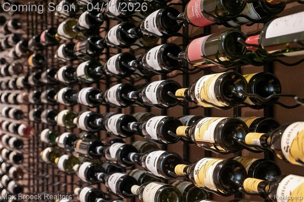 5190 Clarendon Crest Street, Bloomfield Hills, MI, 48302