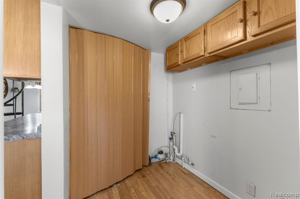 5101 CLIPPERT Street, Dearborn Heights, MI 48125 — Photo 13
