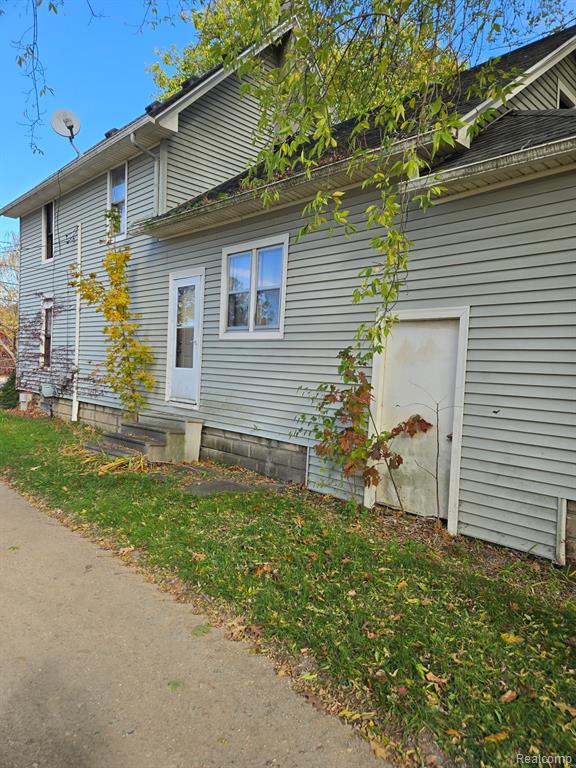 415 Genesee Street, Owosso, MI 48867 — Photo 2