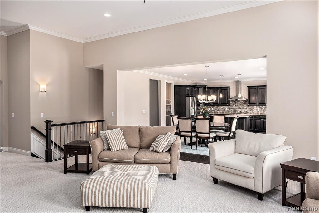48913 Pinebrook Drive, Utica, MI 48315 — Photo 9
