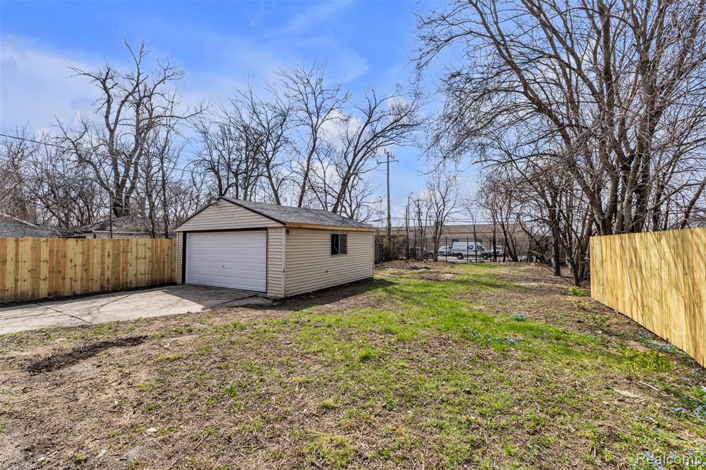 13431 Hartwell Street, Detroit, MI 48227 — Photo 41