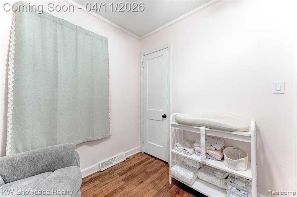 23033 Hawthorne Street, Farmington, MI 48336 — Photo 12
