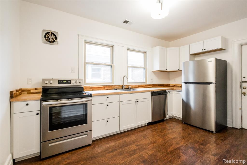 4130 Burns Street, Detroit, MI 48214 — Photo 6