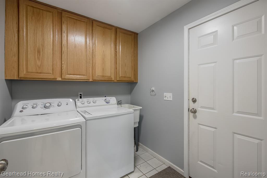 8088 Denton Hill Road, Fenton, MI 48430 — Photo 15