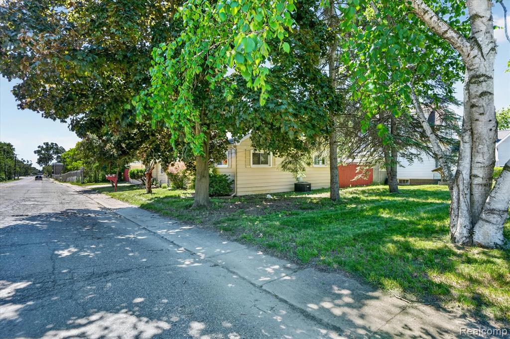 401 W Liberty Street, South Lyon, MI 48178 — Photo 39
