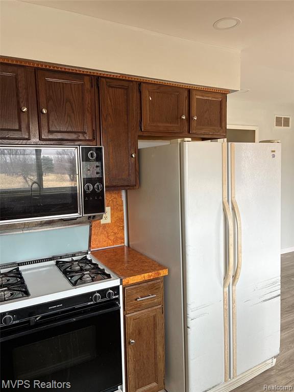 12113 E Carpenter Road, Davison, MI 48423 — Photo 14