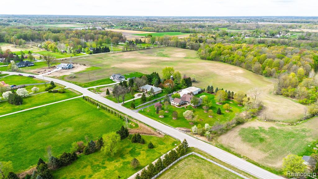 54083 FAIRCHILD Road, Macomb, MI 48042 — Photo 4