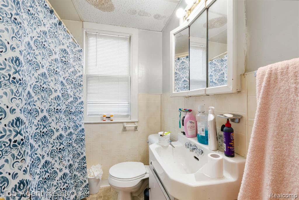 3958 Buckingham Avenue, Detroit, MI 48224 — Photo 19