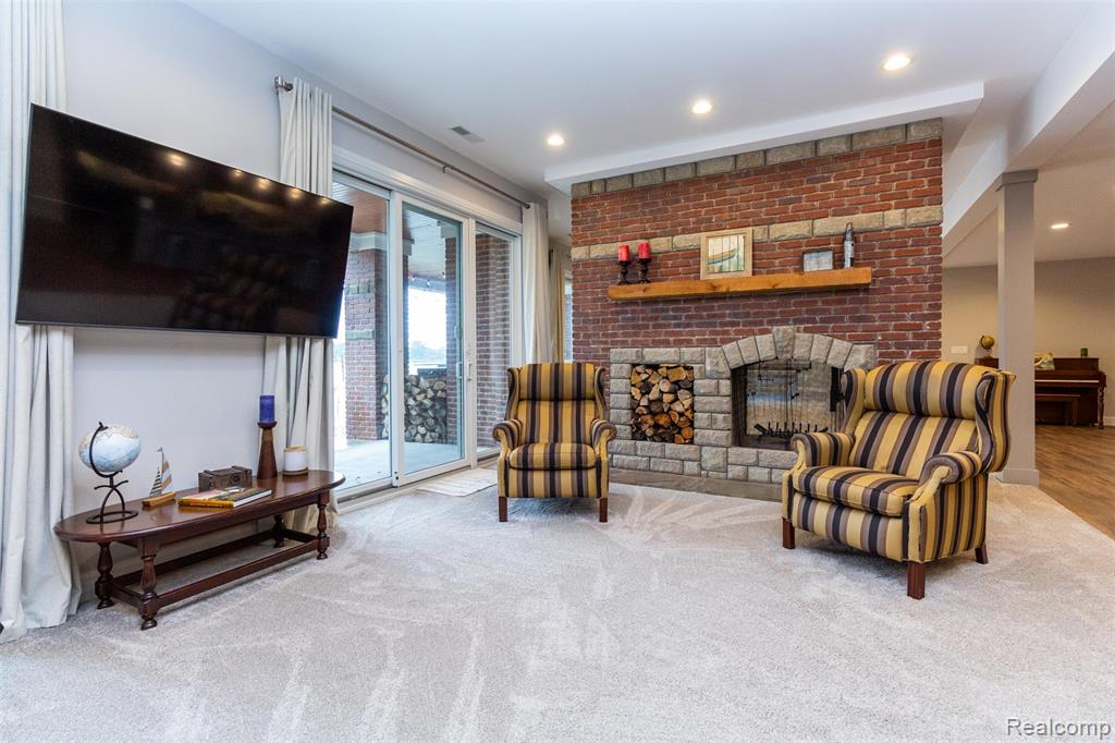 302 Tanview Drive, Oxford, MI, 48371