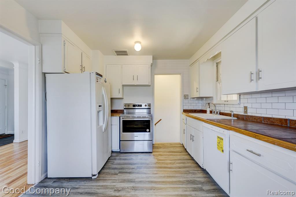 4725 Elmwood Street, Royal Oak, MI 48073 — Photo 13