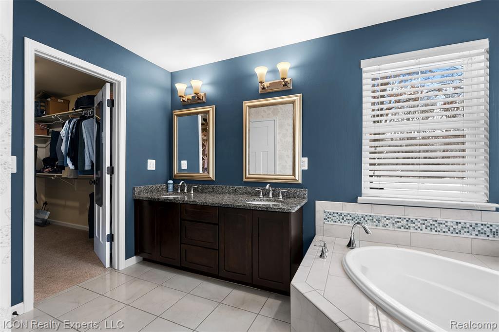 11185 Cassidy Trail, Davisburg, MI 48350 — Photo 25
