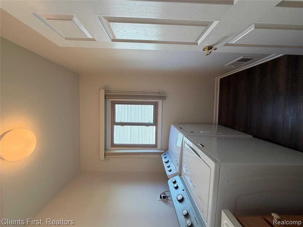 7043 Foxridge Drive, Canton, MI 48187 — Photo 16