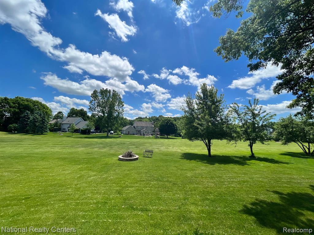 4952 STILLMEADOW Drive, Howell, MI 48843 — Photo 5