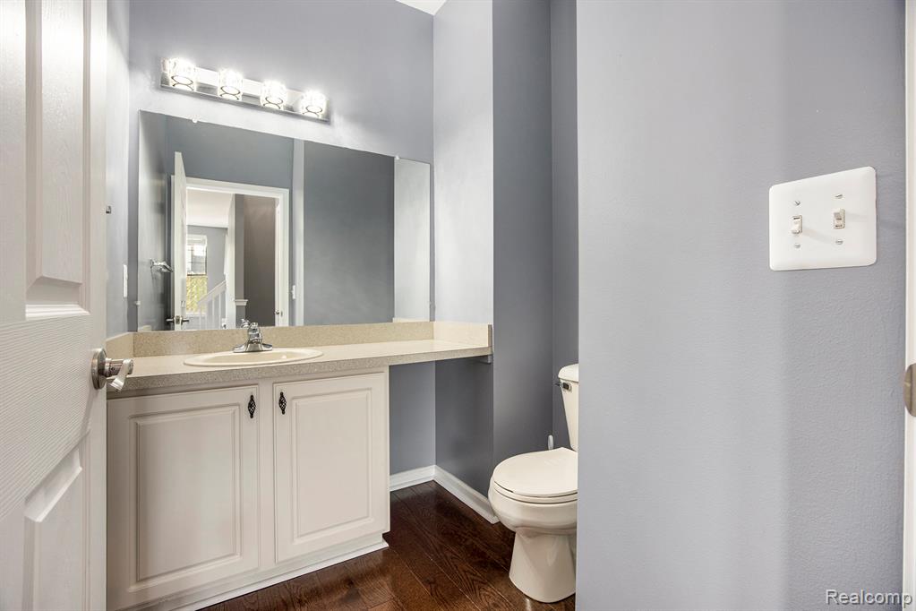 56645 Long Island Drive, Shelby Twp, MI 48316 — Photo 8