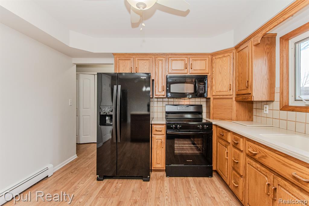 8105 LINDSEY Road, Casco, MI 48064 — Photo 9