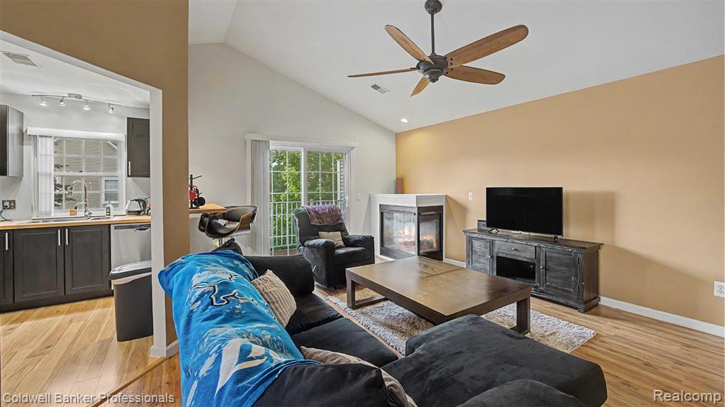 54762 Monarch Drive, Utica, MI 48316 — Photo 12