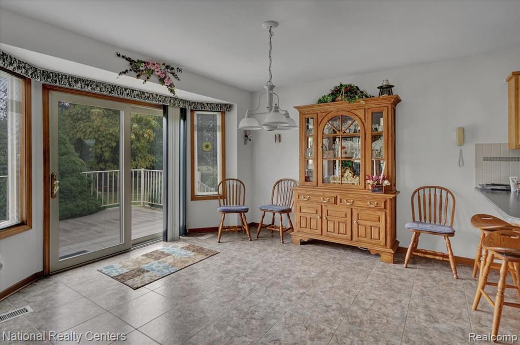 45866 Glen Court, Macomb, MI 48044 — Photo 10
