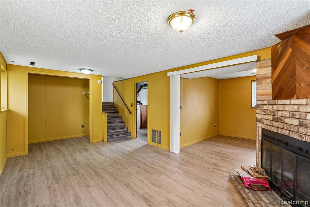 717 Murphy Court, Linden, MI 48451 — Photo 22