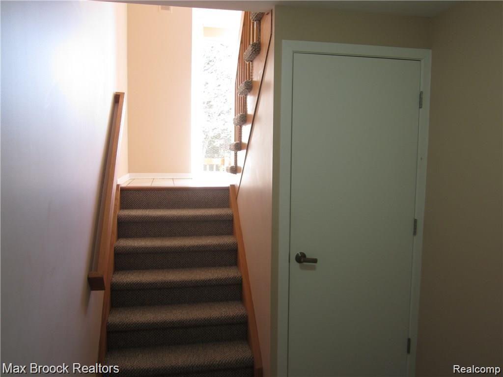 4250 BRECKENRIDGE Drive, West Bloomfield, MI — Photo 20