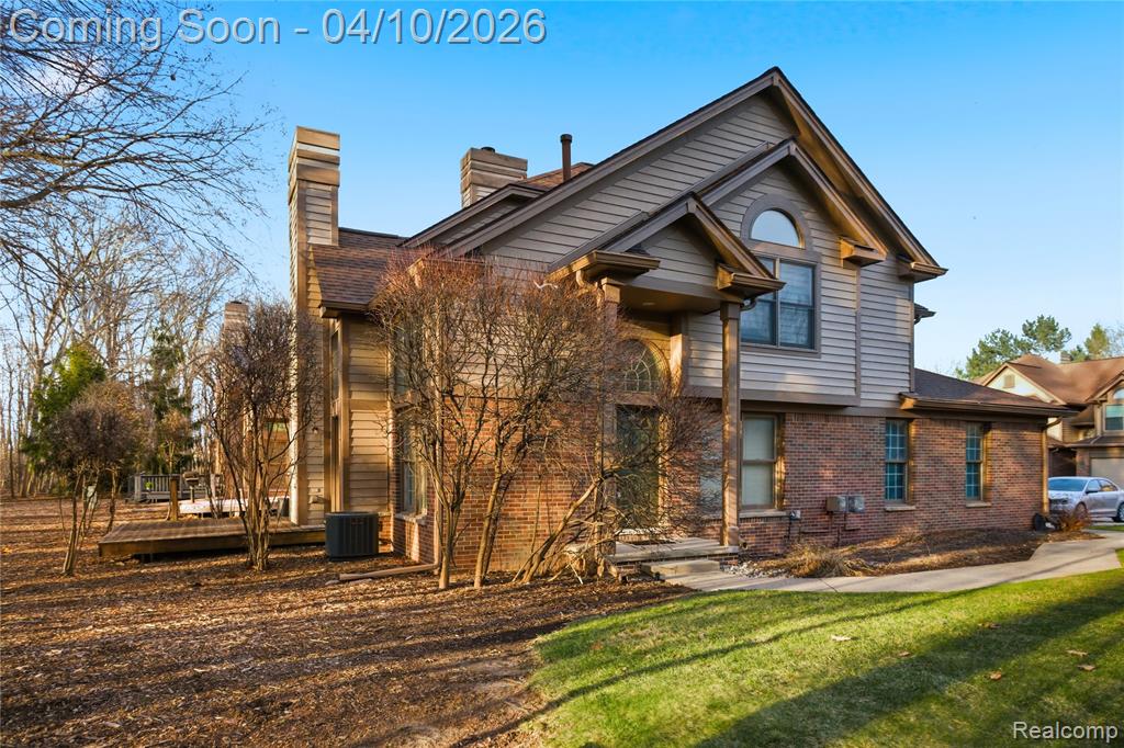 5351 Royal Vale Lane, Dearborn, MI 48126 — Photo 4