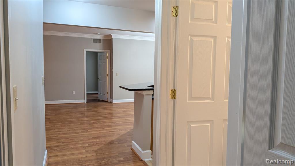 15286 CORNELL Drive, Clinton Twp, MI 48038 — Photo 36