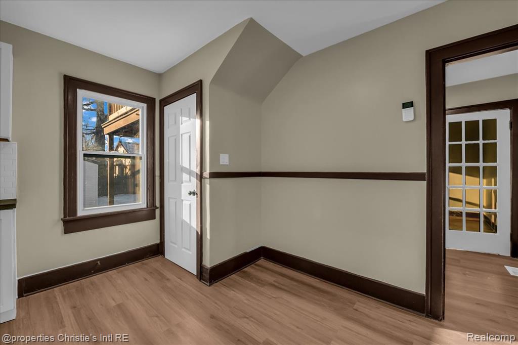 5215 Buckingham Avenue, Detroit, MI 48224 — Photo 13