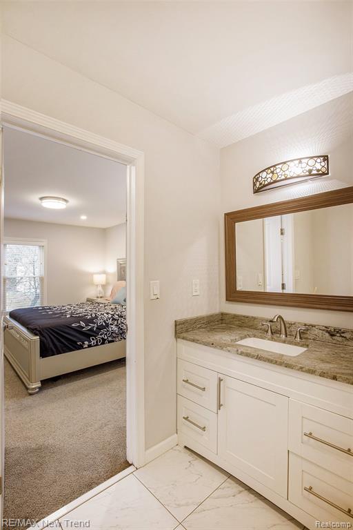 5748 Kingsfield Drive, West Bloomfield, MI — Photo 26