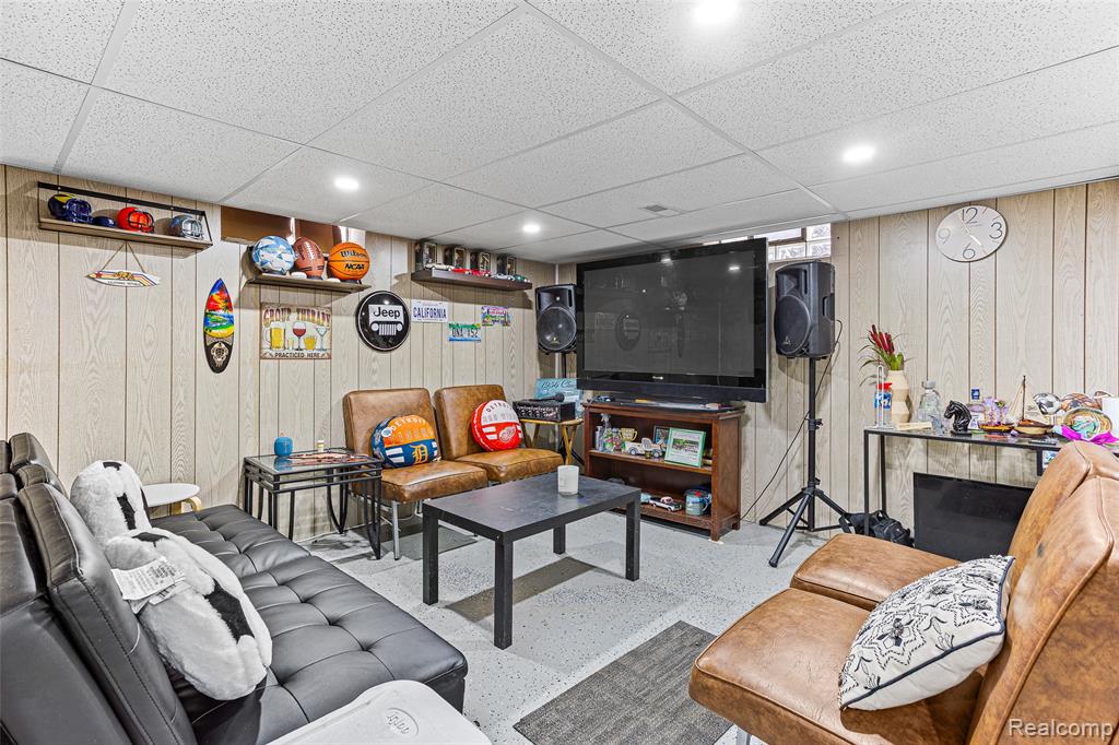940 Stewart Avenue, Lincoln Park, MI 48146 — Photo 27