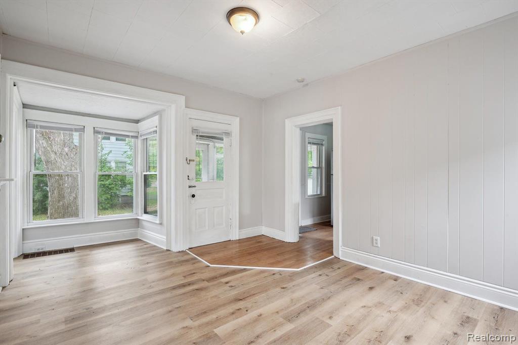 533 W GANSON Street, Jackson, MI 49201 — Photo 21
