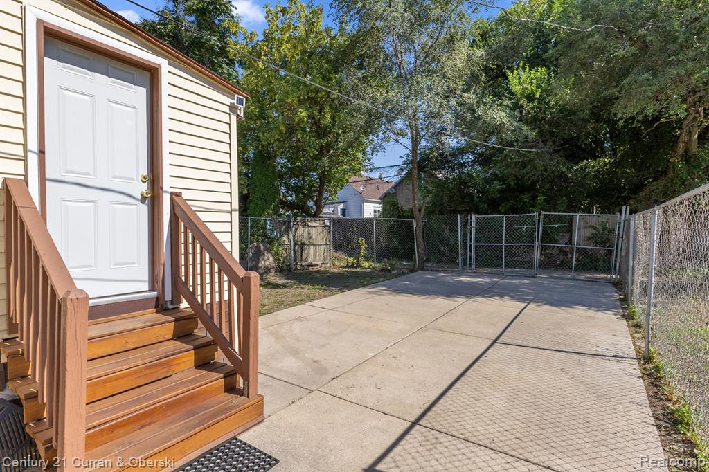 5658 Tarnow Street, Detroit, MI 48210 — Photo 23