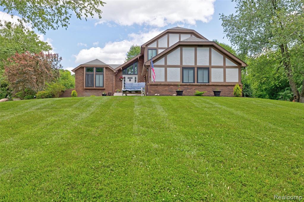 9580 Buckhorn Lake Road, Holly, MI 48442 — Photo 2