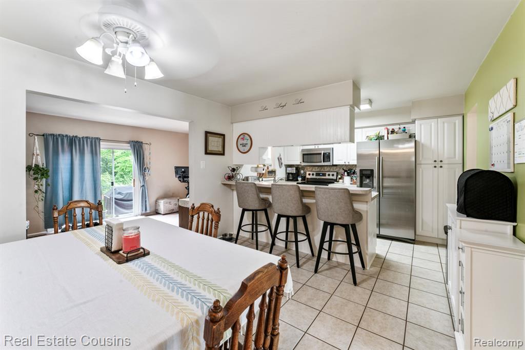 8419 Belle Bluff Drive, Grand Blanc, MI 48439 — Photo 7