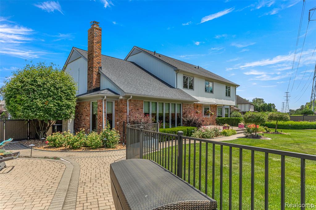 48367 Lake Valley Drive, Shelby Twp, MI 48317 — Photo 48