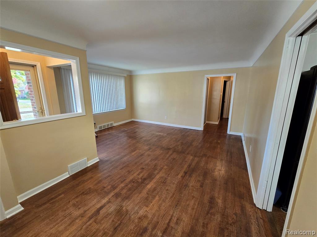 9315 San Jose, Redford, MI 48239 — Photo 3