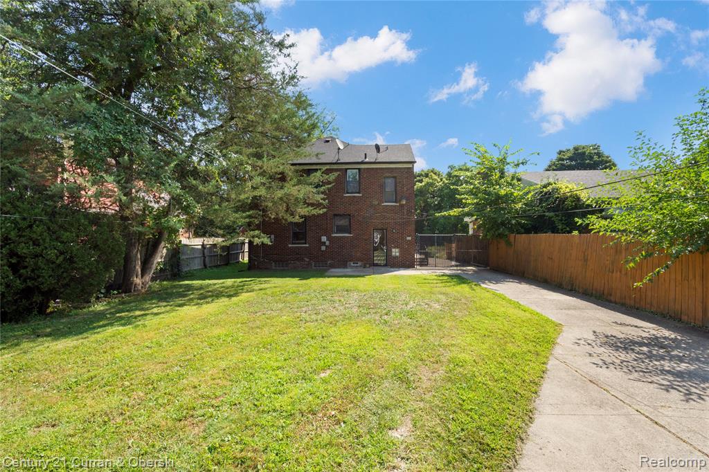 15515 Forrer Street, Detroit, MI 48227 — Photo 31