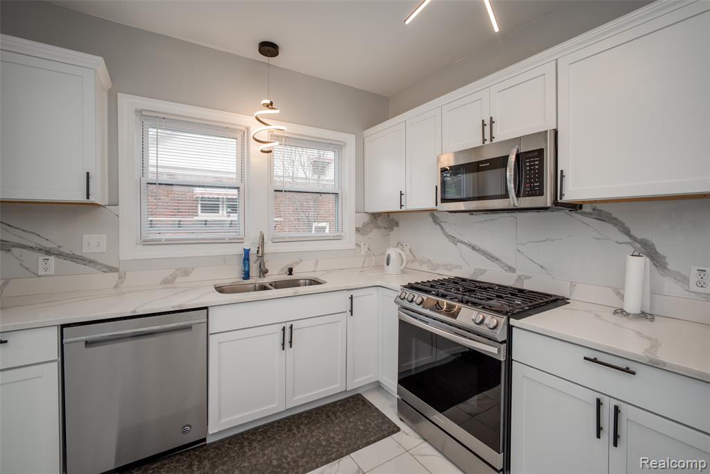 111 Scott Boulevard, Mount Clemens, MI 48043 — Photo 11