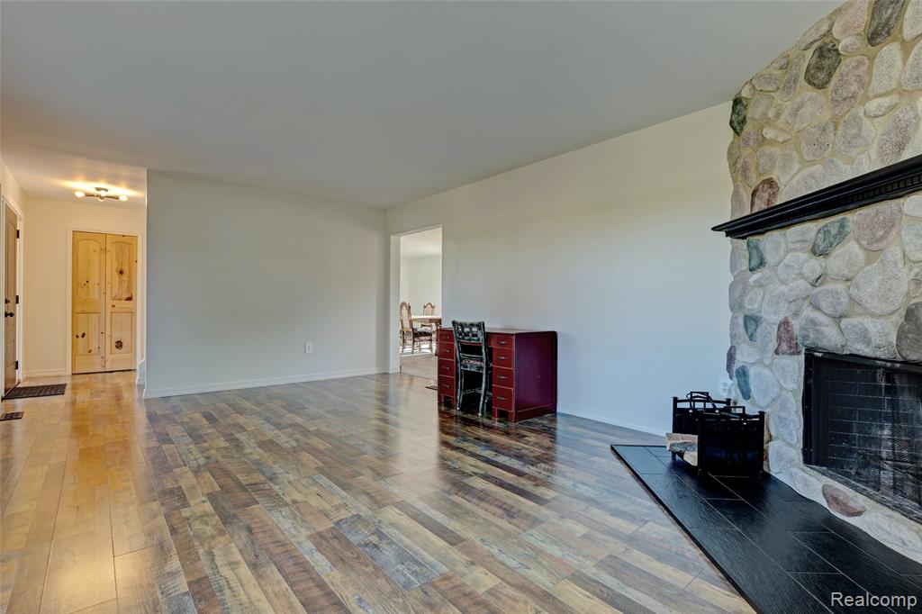 2290 Silver Fox Run, Holly, MI 48442 — Photo 10