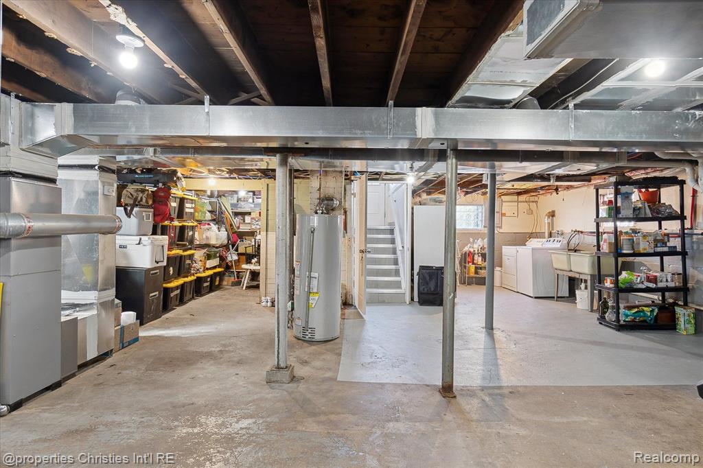 712 S LAUREL Street, Royal Oak, MI 48067 — Photo 38