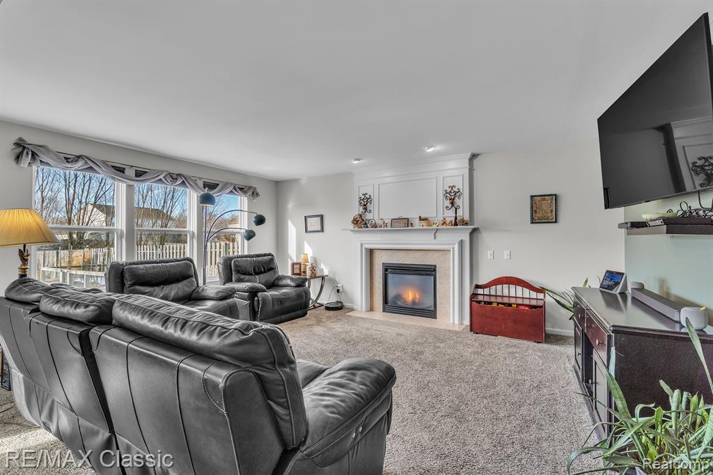 7842 BERWICK Drive, Ypsilanti, MI 48197 — Photo 12