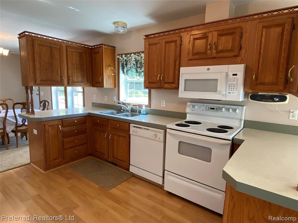 3185 Faussett Road, Howell, MI 48855 — Photo 10