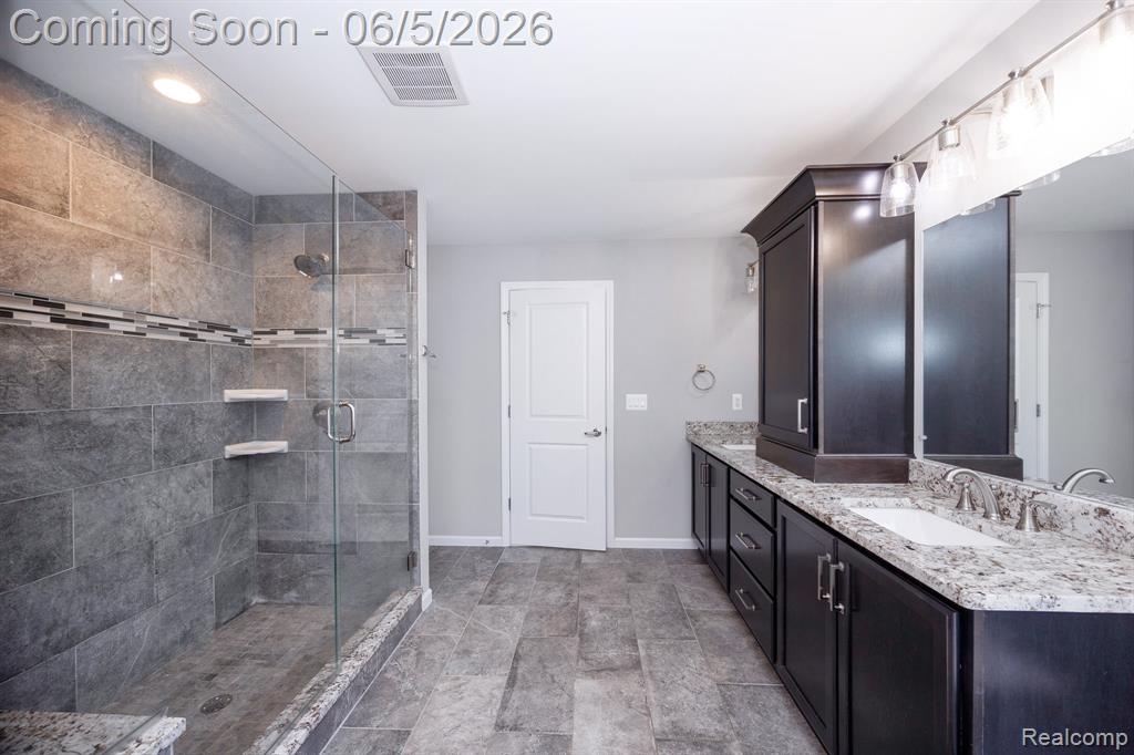 57558 Stoneleigh Drive, South Lyon, MI 48178 — Photo 58