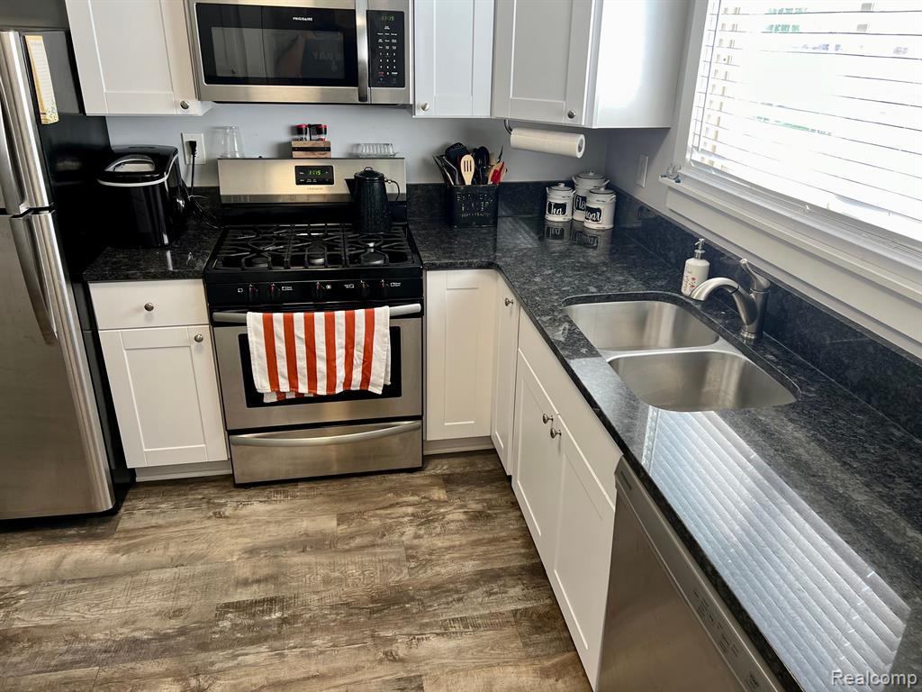 54 HIGLEY Street, Lapeer, MI 48446 — Photo 8