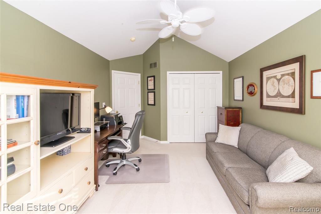 568 Woodhaven Drive, Walled Lake, MI 48390 — Photo 33