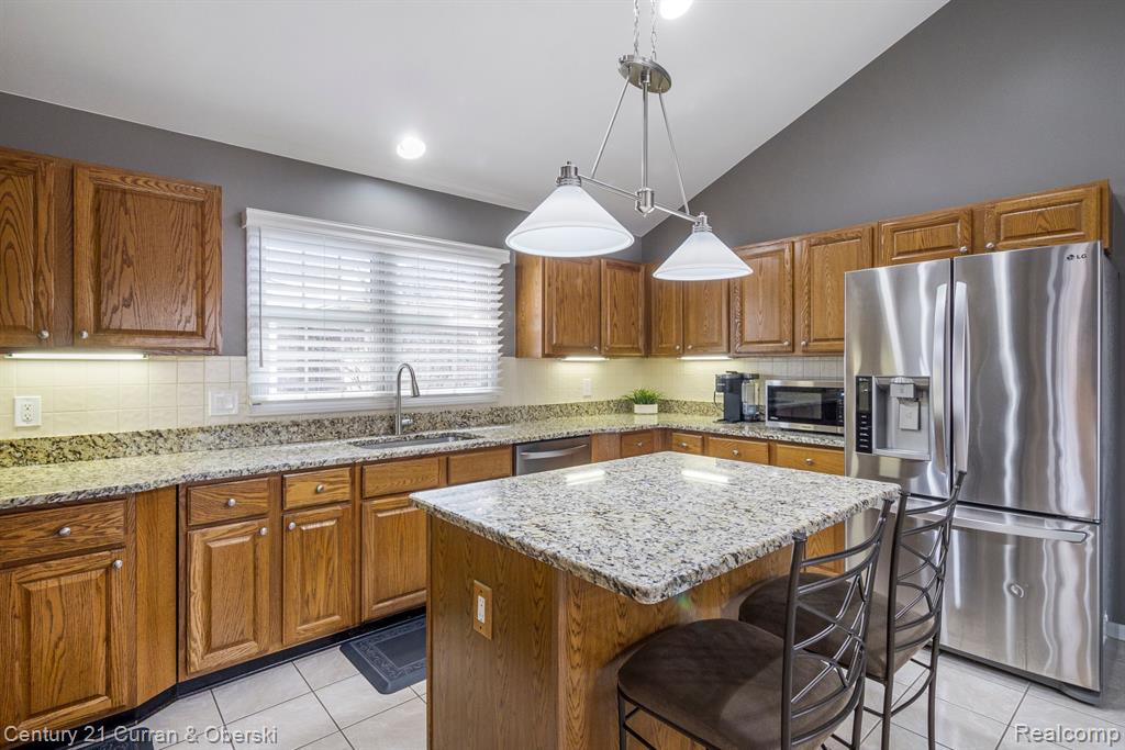 16708 OAKMONT, Northville, MI 48168 — Photo 22