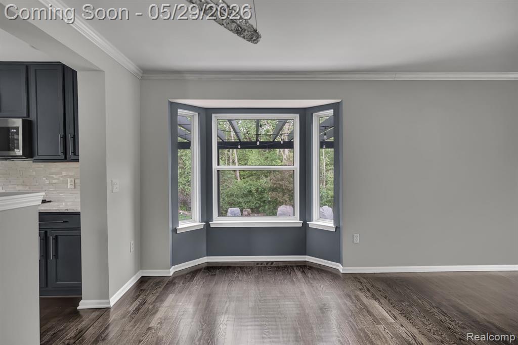 5729 Woodfield Parkway, Grand Blanc, MI 48439 — Photo 15