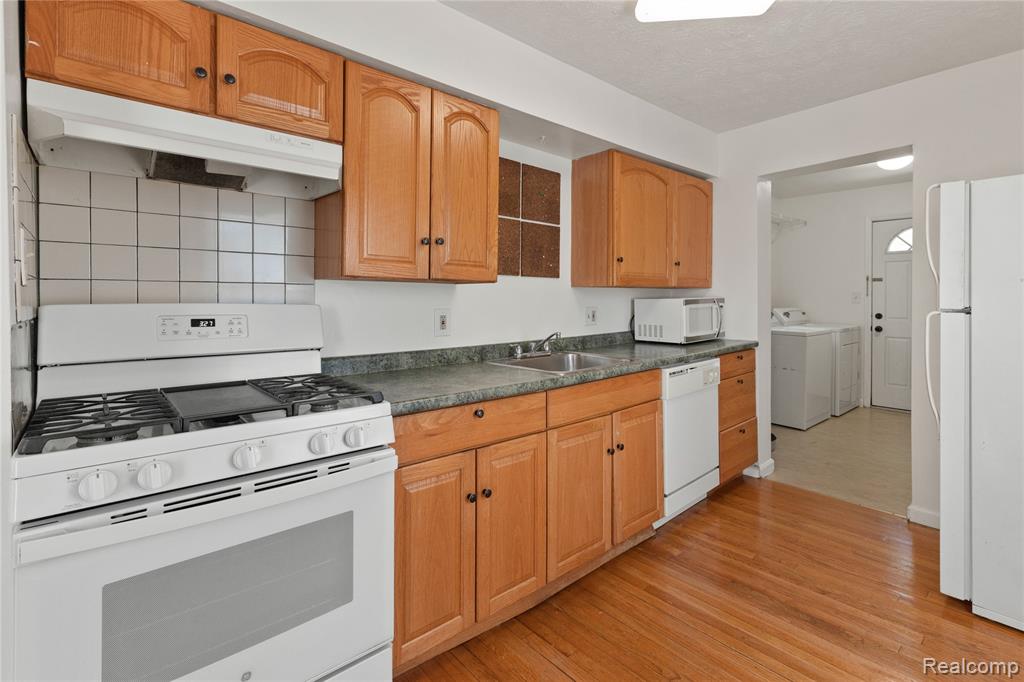 2171 Bradley Avenue, Ypsilanti, MI 48198 — Photo 12